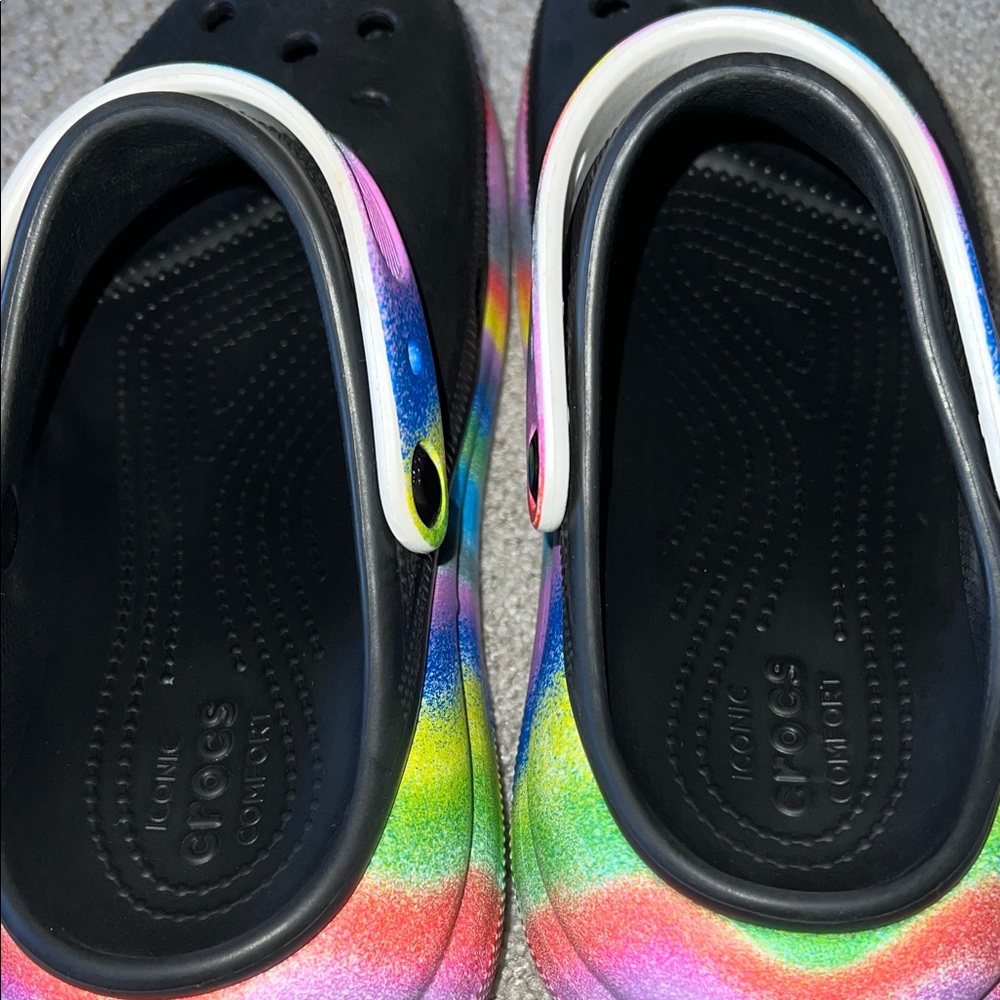 CROCS Size 10 Womens Platform Black Clog with Rainbow Tie-Dye Accents - Picture 3 of 7